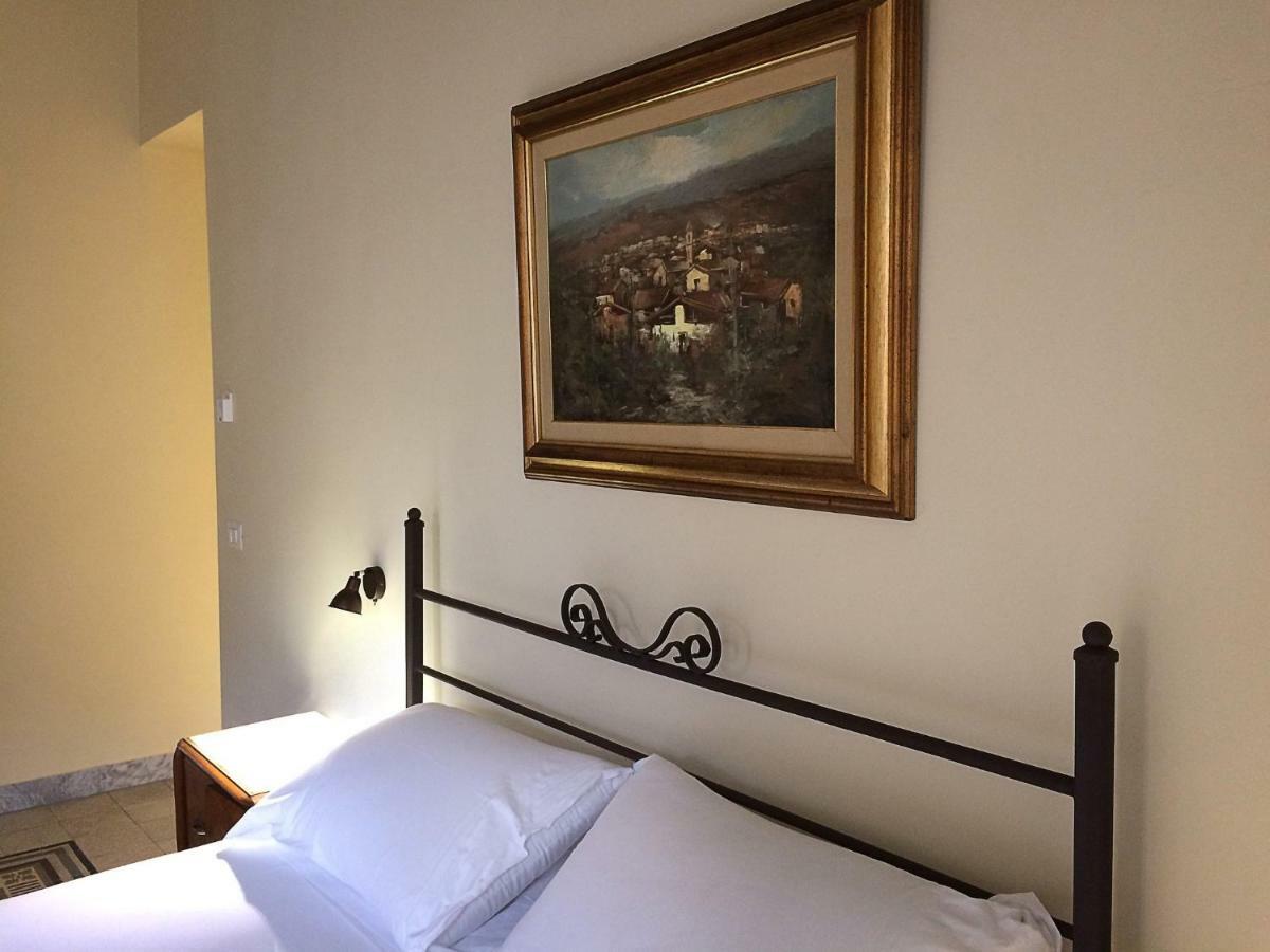 Don Angelo Petito Bed & Breakfast เนเปิลส์ ภายนอก รูปภาพ